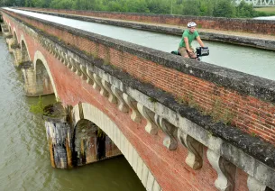 Le pont canal du cacor, le pont canal en briques