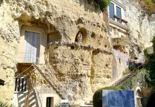 Village troglodyte de Troo