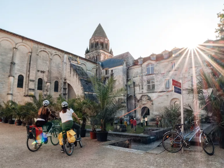 Saintes, le grand chemin