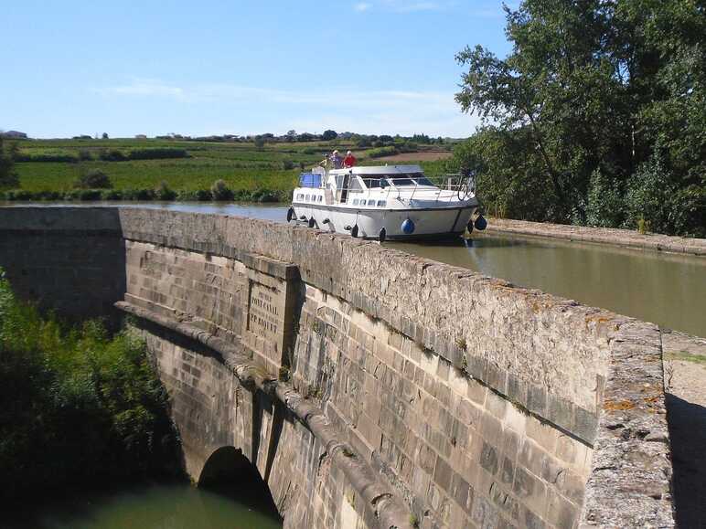 Le pont-canal de la répudre, le plus ancien pont-canal de France