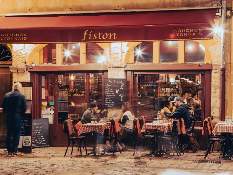 Intérieur d'un bouchon Lyonnais