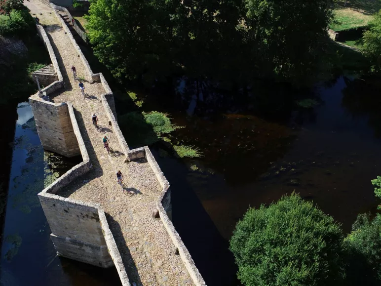 Dans la roue du Thouet et de son petit patrimoine