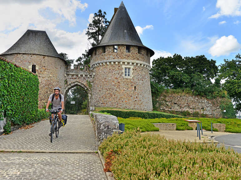 The medieval fortress of Champtoceaux